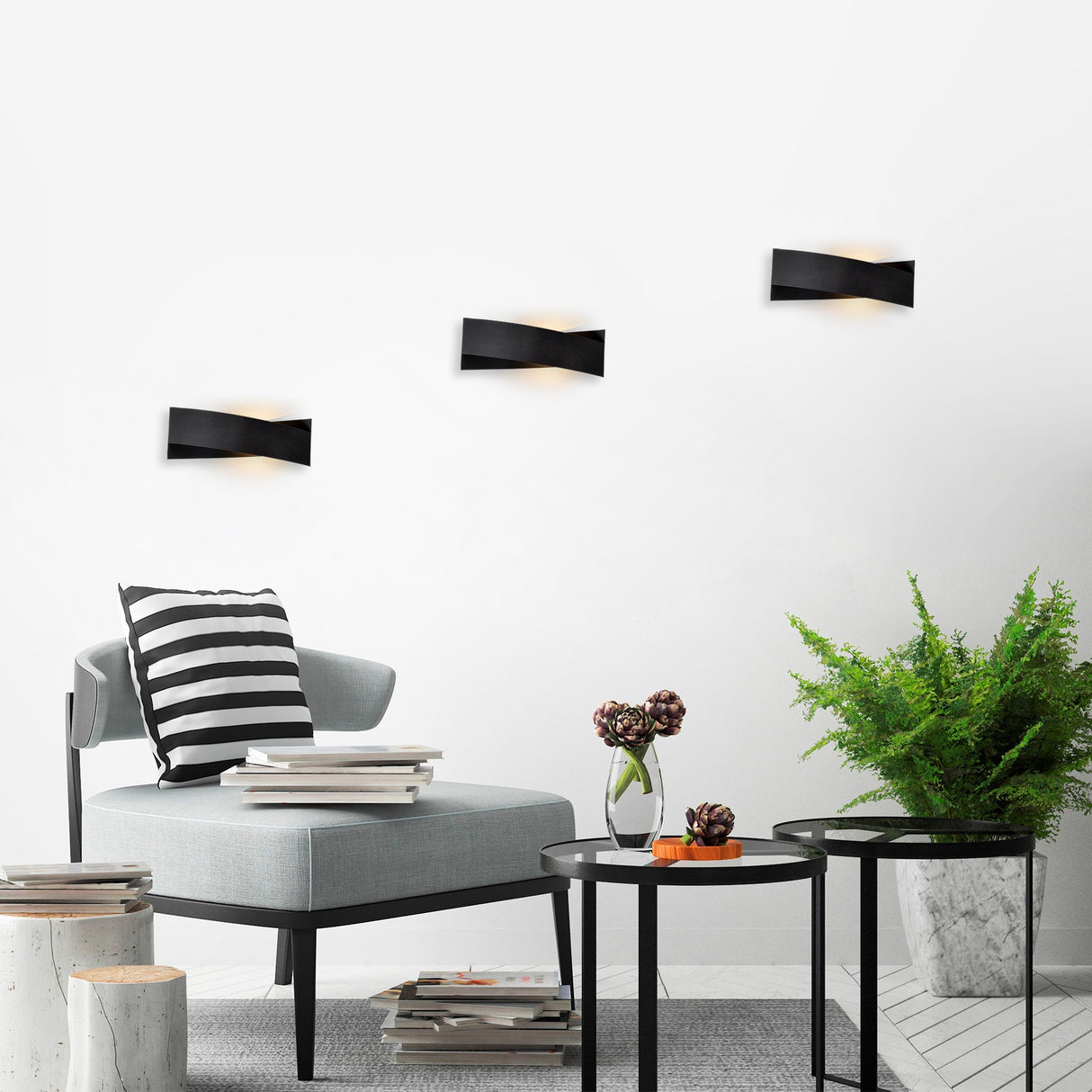 Applique noire en métal Nebula