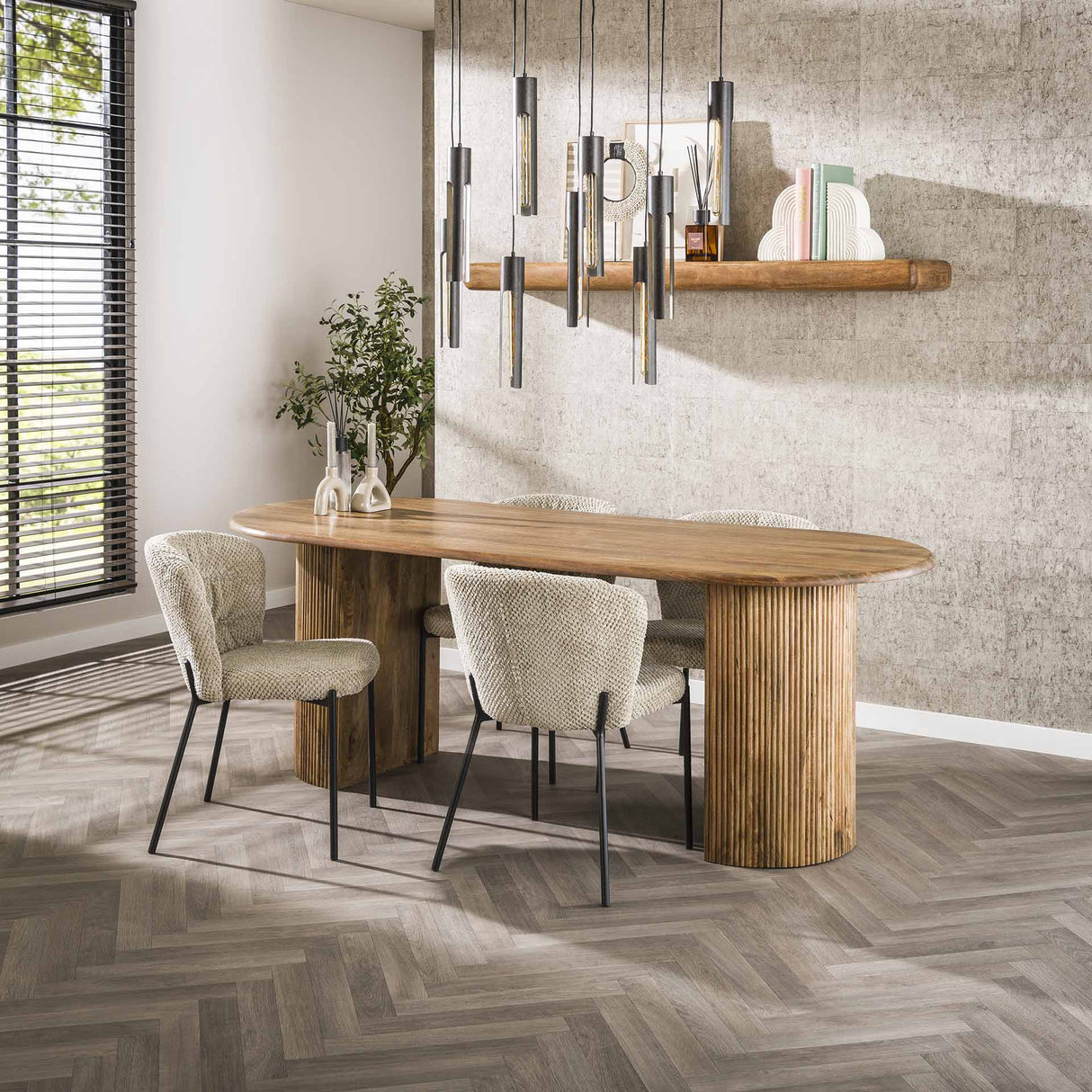 Table à manger ovale en bois de mangue Maria 215x90 cm