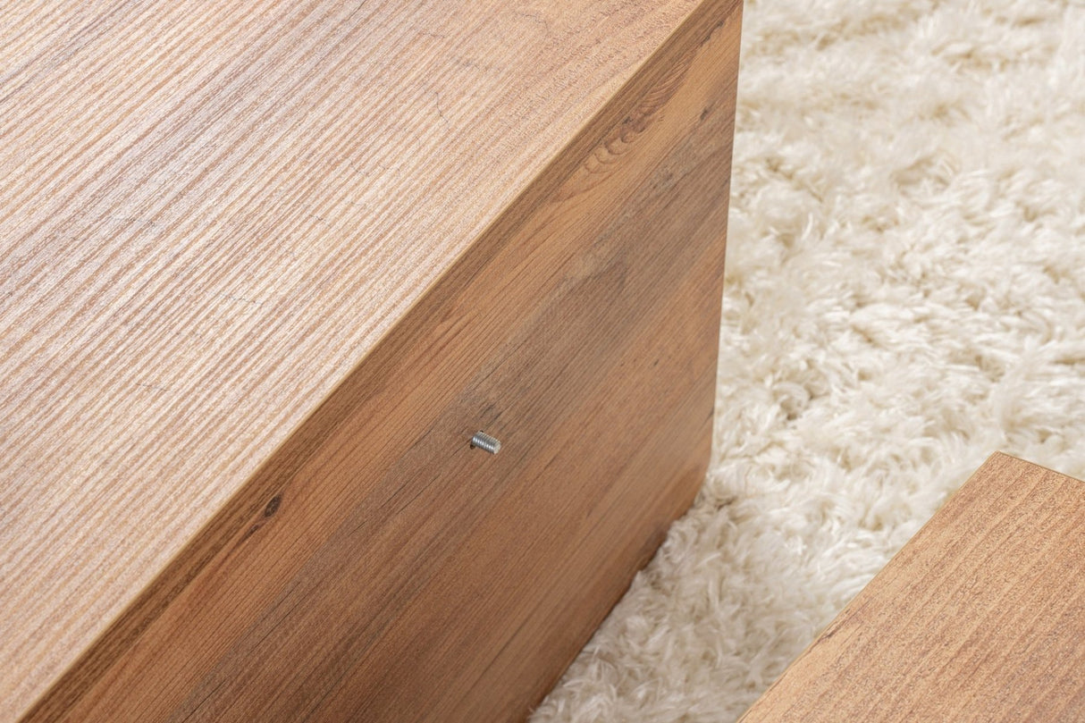 Table basse ronde en pin atlantique avec finition mélaminée en gradins 90 cm Orin