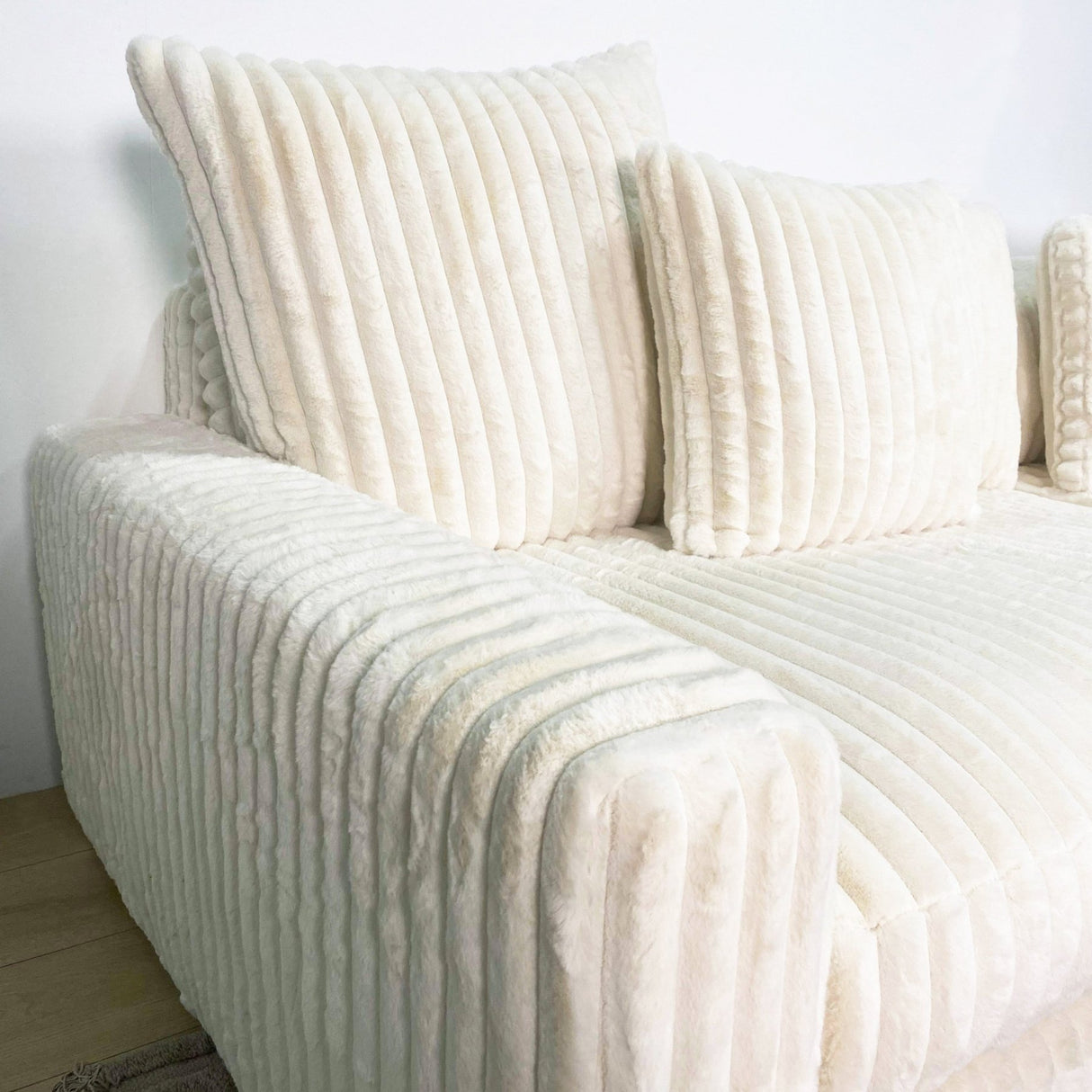 Canapé-salon à 3 places Nia doussinet côte