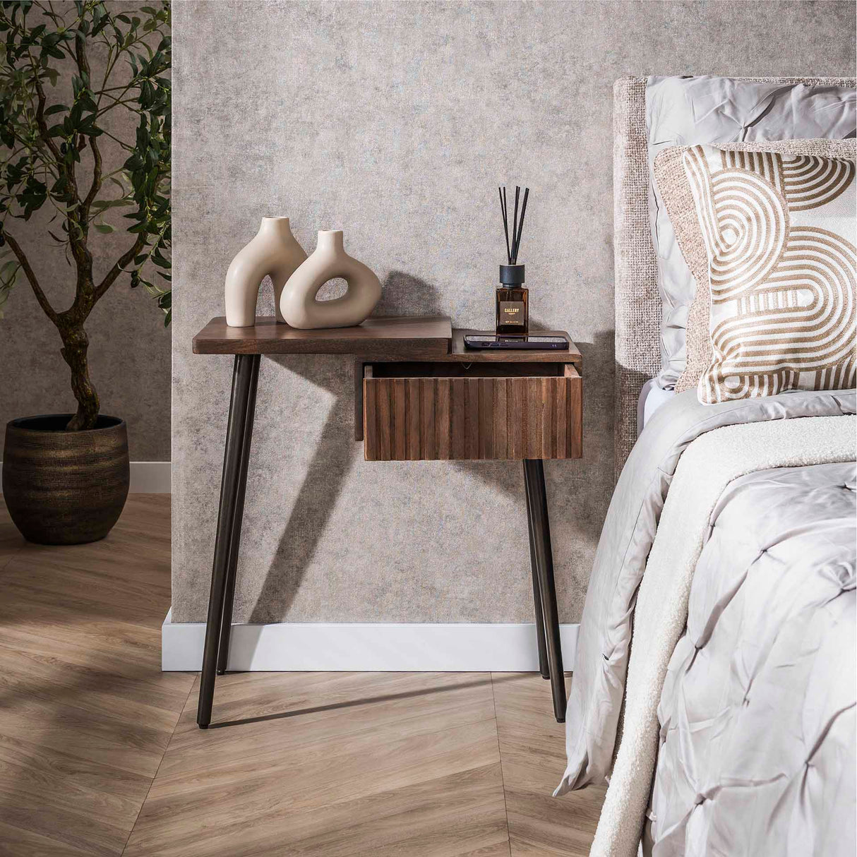 Table de nuit Jax Links - Bois d'acacia Drift Brown - 1 tiroir