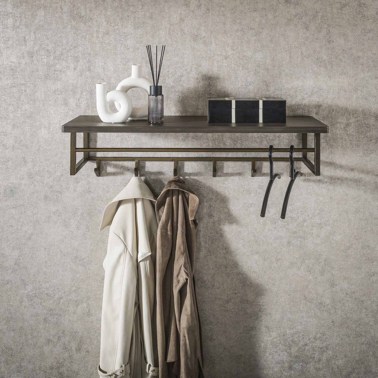 Porte-manteau Ferre 6 crochets - Avec étagère à chapeaux - Métal Bronze Antique
