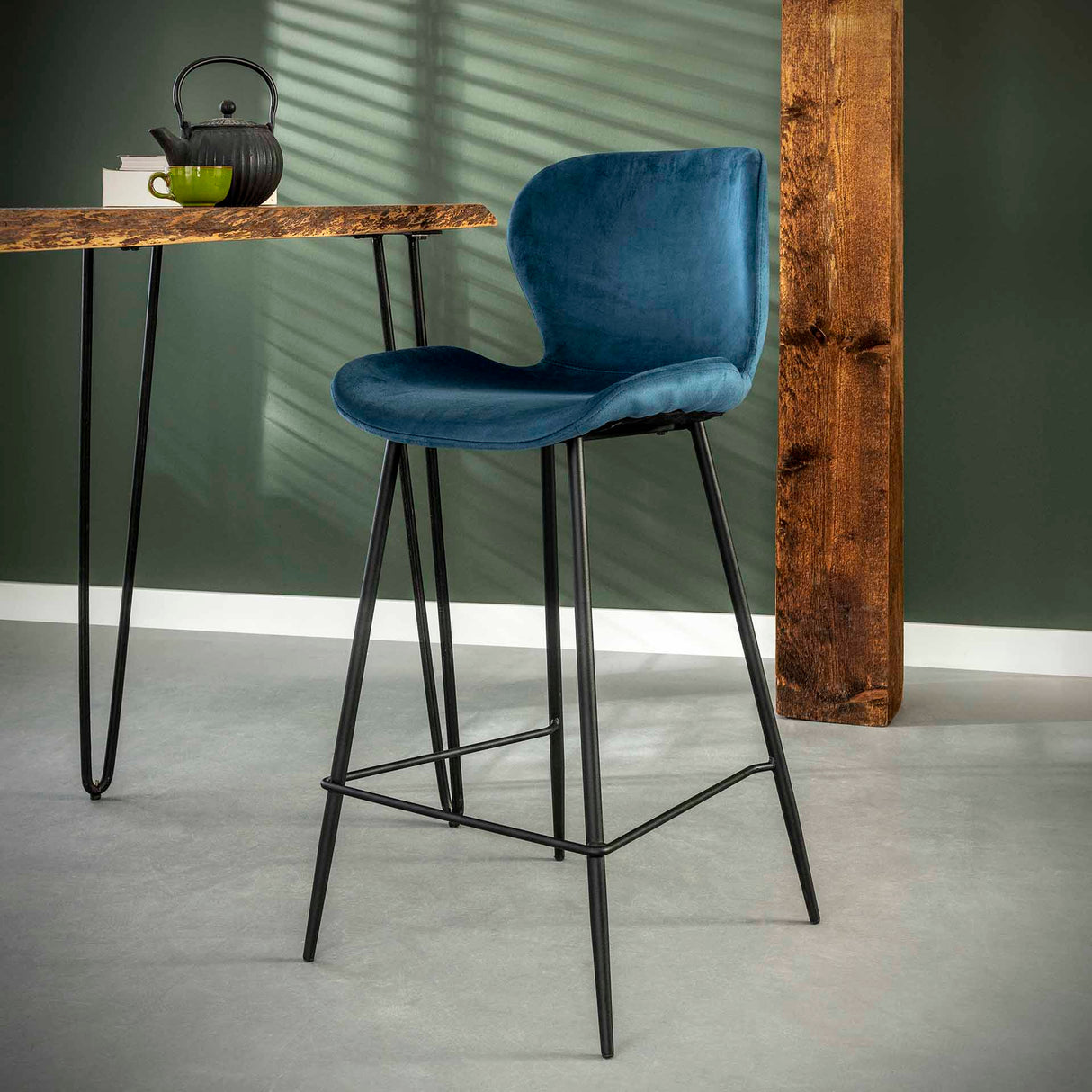 Tabouret de bar moderne en velours bleu sans accoudoirs Argo