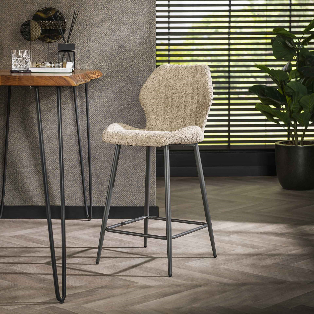 Ensemble de 2 tabourets de bar Mira Bouclé Zand