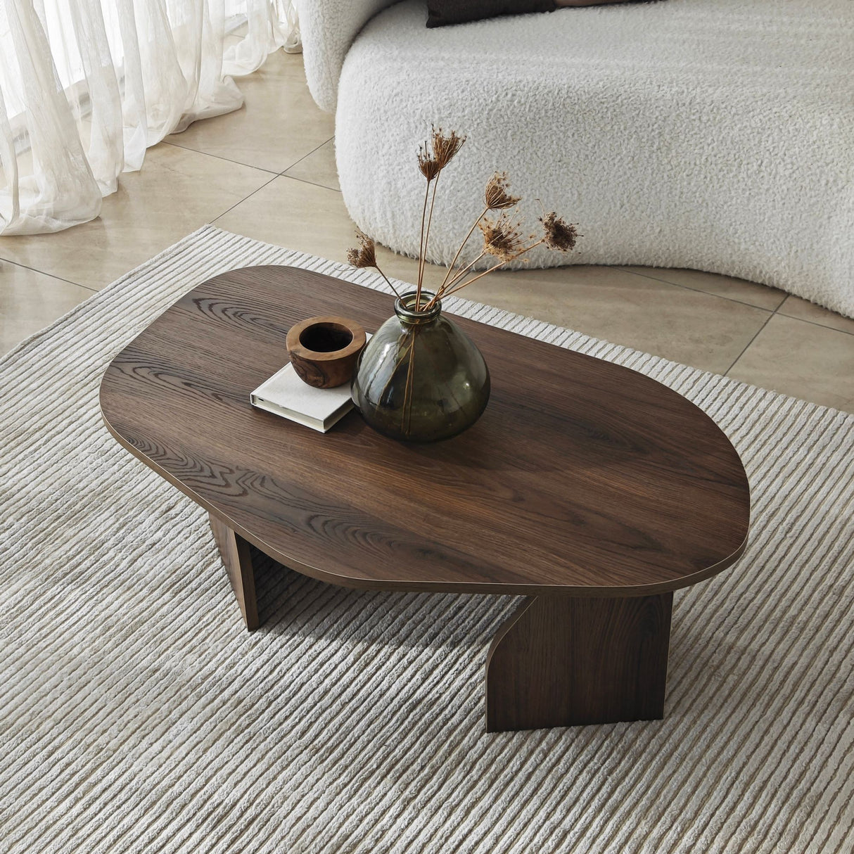 Table basse organique en noyer avec étagère en mélamine - 105x65 cm