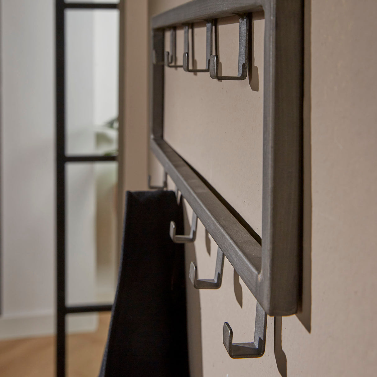 Porte-manteau industriel Milano 9 crochets Métal brossé argent