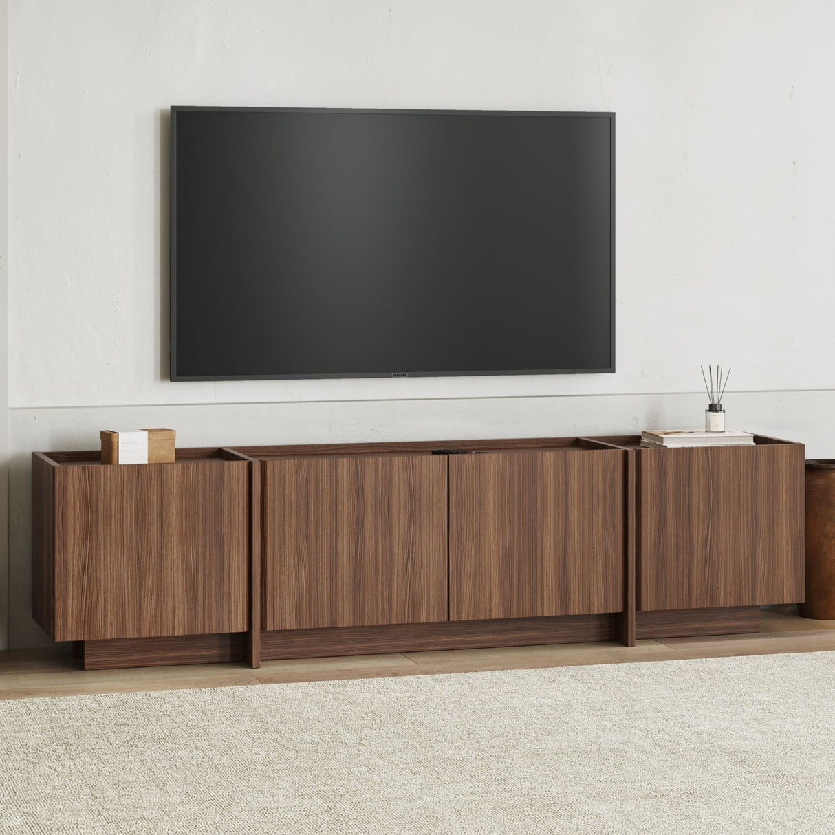Meuble TV Lowen en noyer Milano 180 cm en bois composite enduit mélaminé