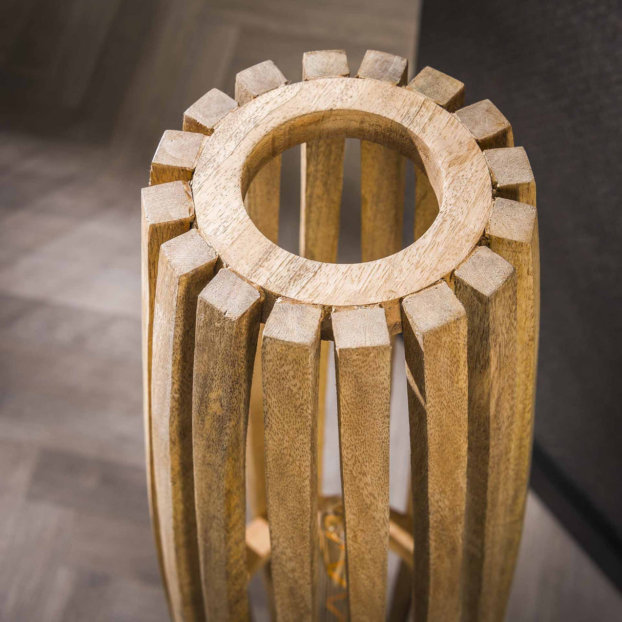 Lampadaire Jalou en bois de manguier 5 sources lumineuses