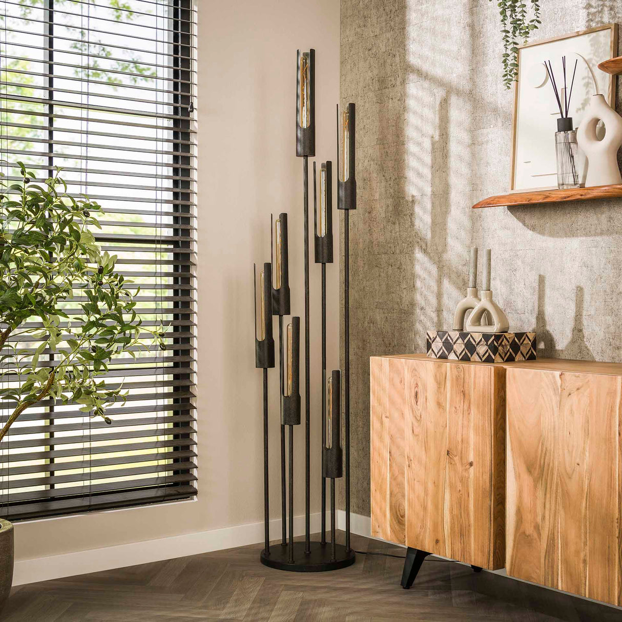 Lampadaire Judy 7 lumières en cascade noir