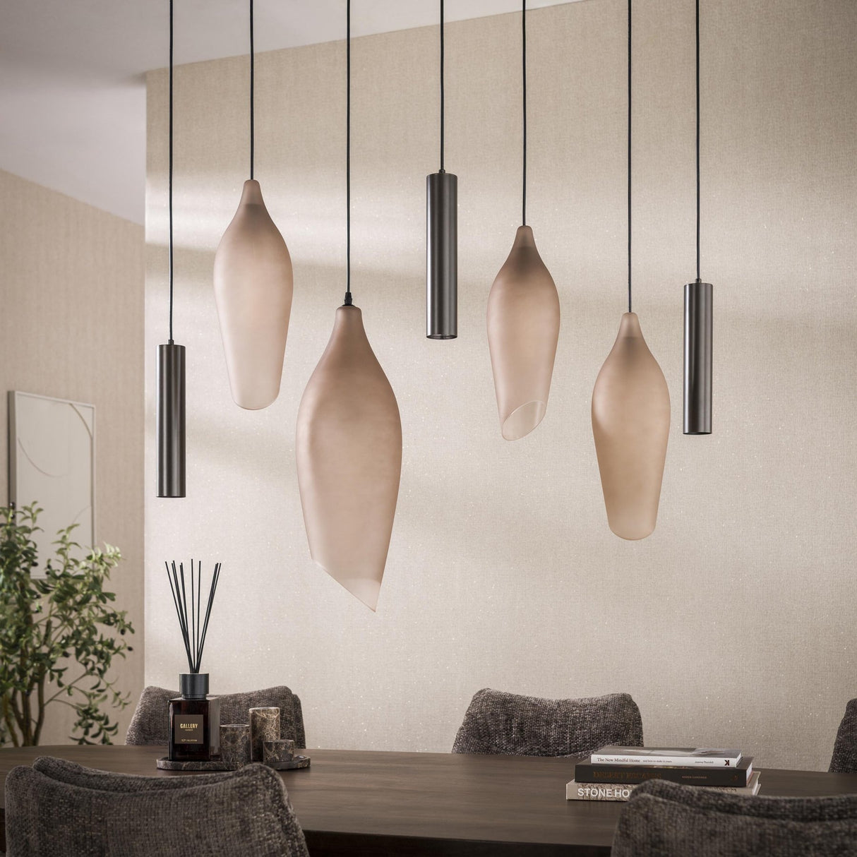 Hanglamp Cocoon cocoonstijl bruin frosted