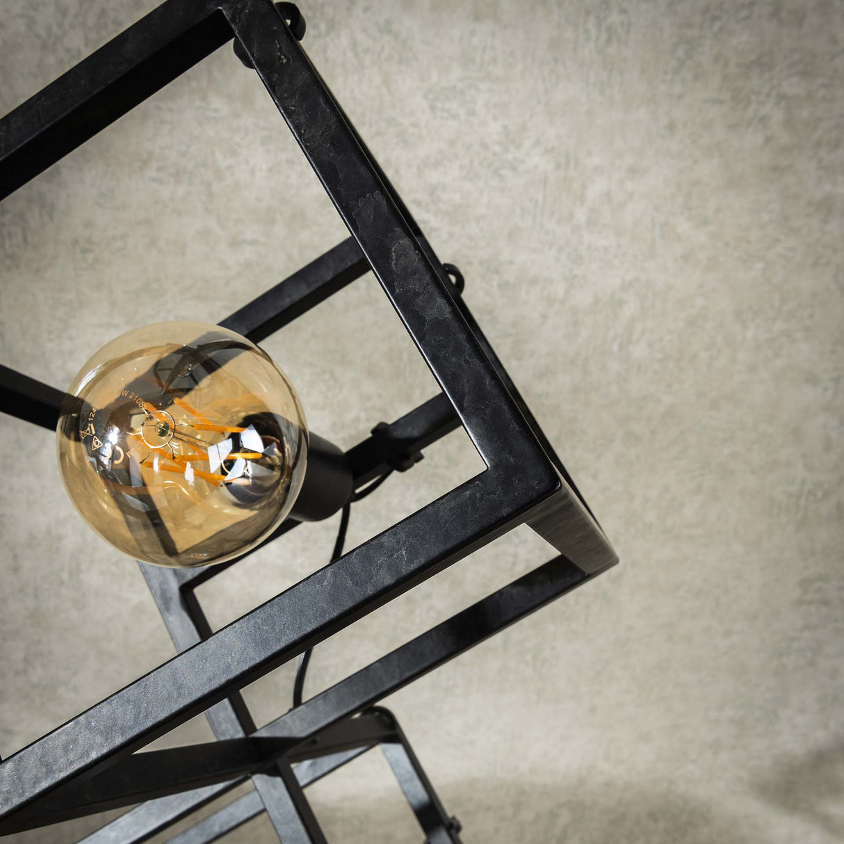 Lampadaire Drew 4 lumières cube noir