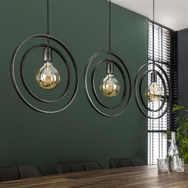 Lampe suspendue Otan DH Intérieur Charbon LxlxH 129x46x11 Métal Photo d'ambiance vue de face diagonale