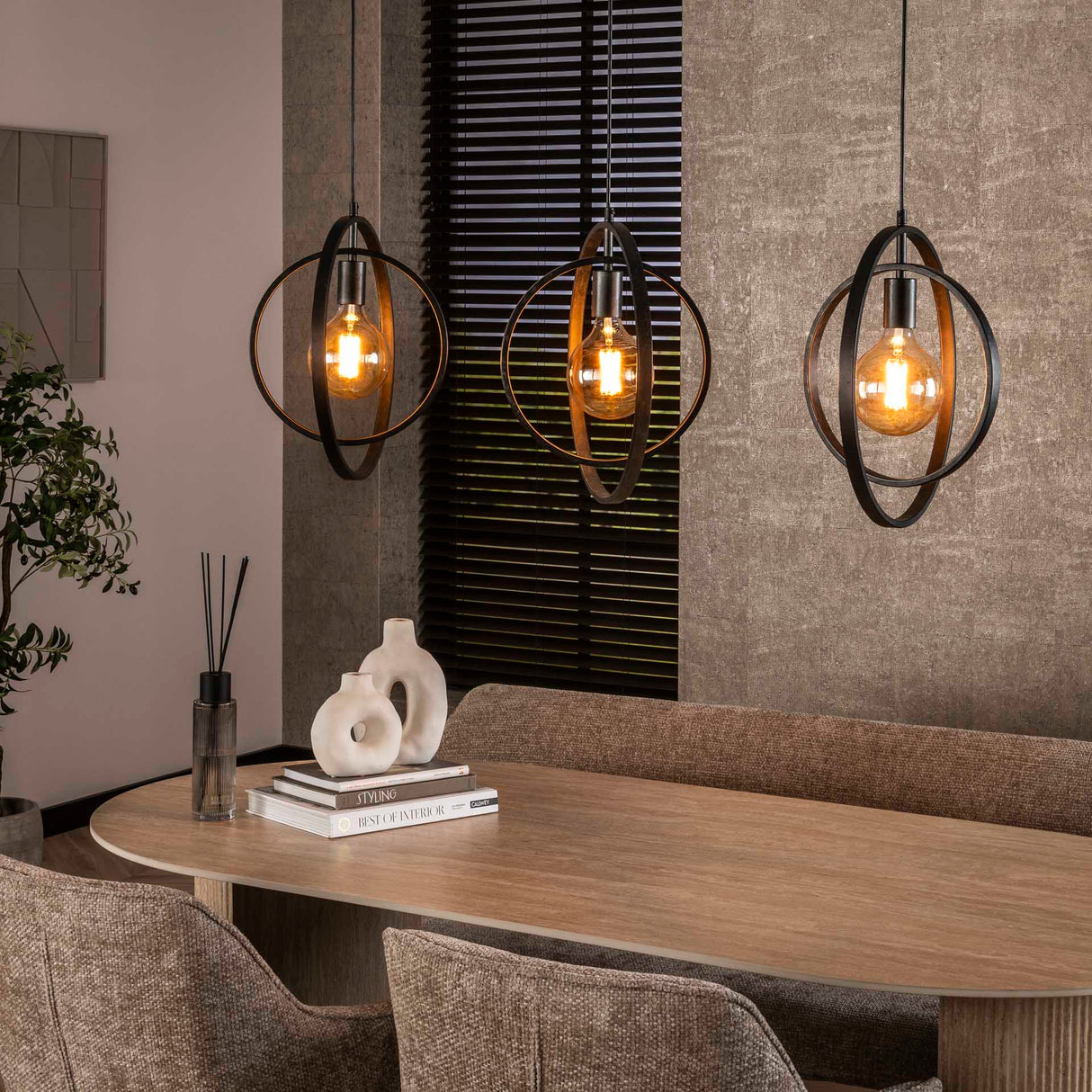 Hanglampen - Hanglamp Industrieel - zwart - rond metaal - Otan 3 - lichts - Dimehouse