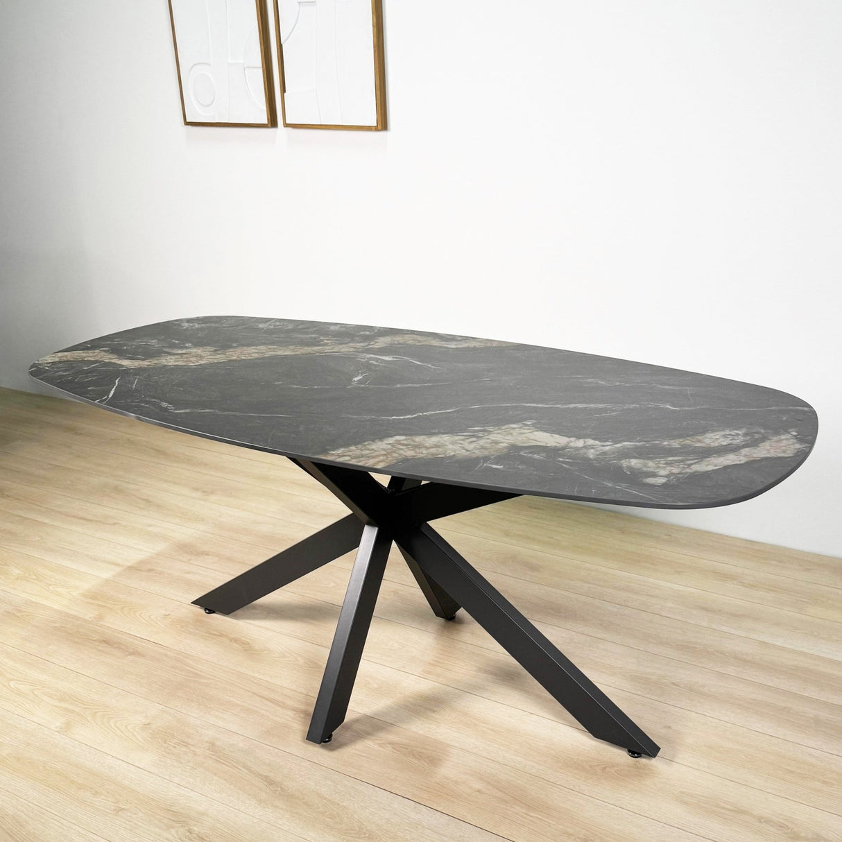 Table à manger Dolore 180x90 cm Danois Ovale Effet Marbre Noir