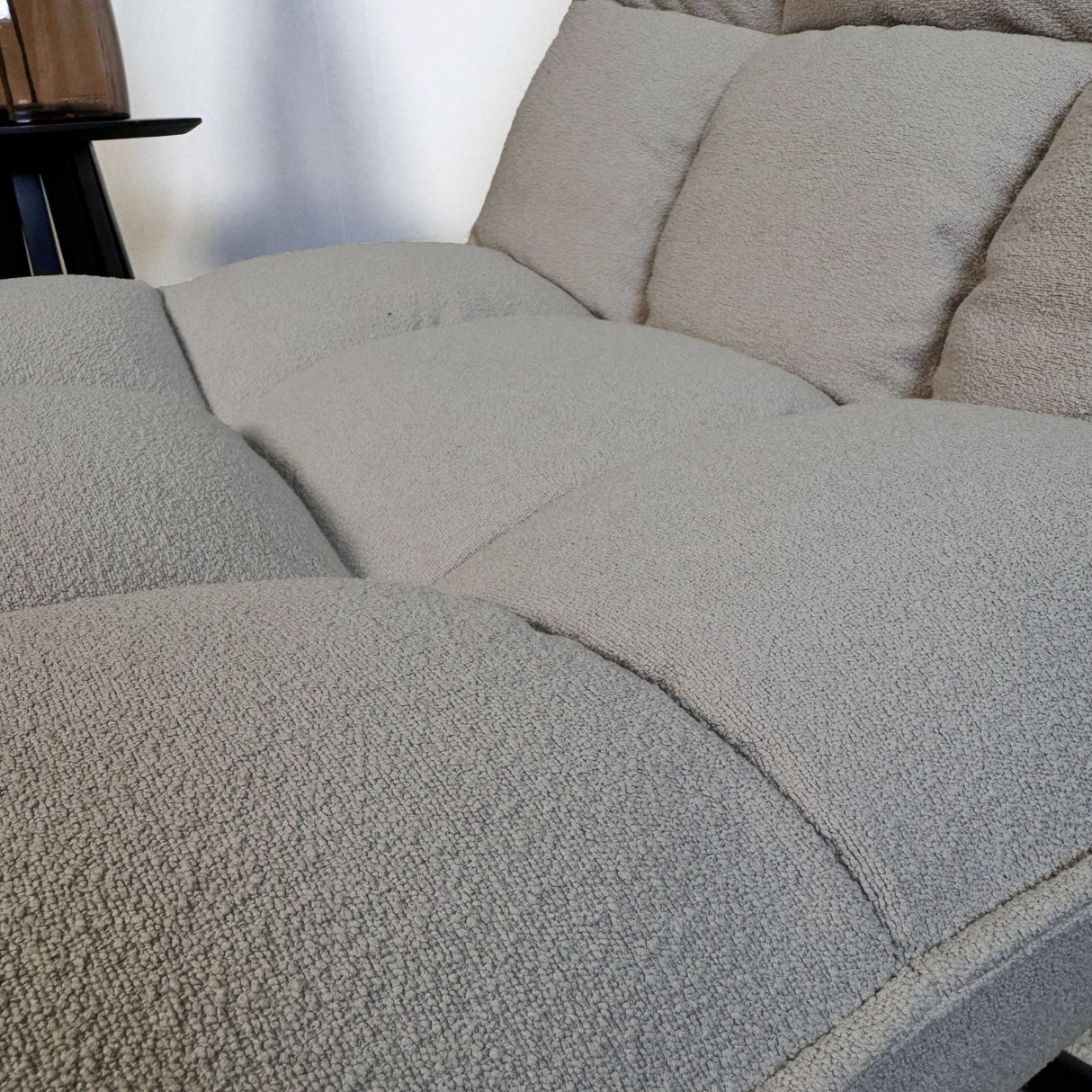 Fauteuil pivotant Yuki Taupe Bouclé 360°