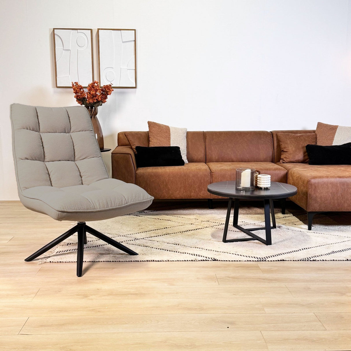 Fauteuil pivotant Yuki Taupe Bouclé 360°