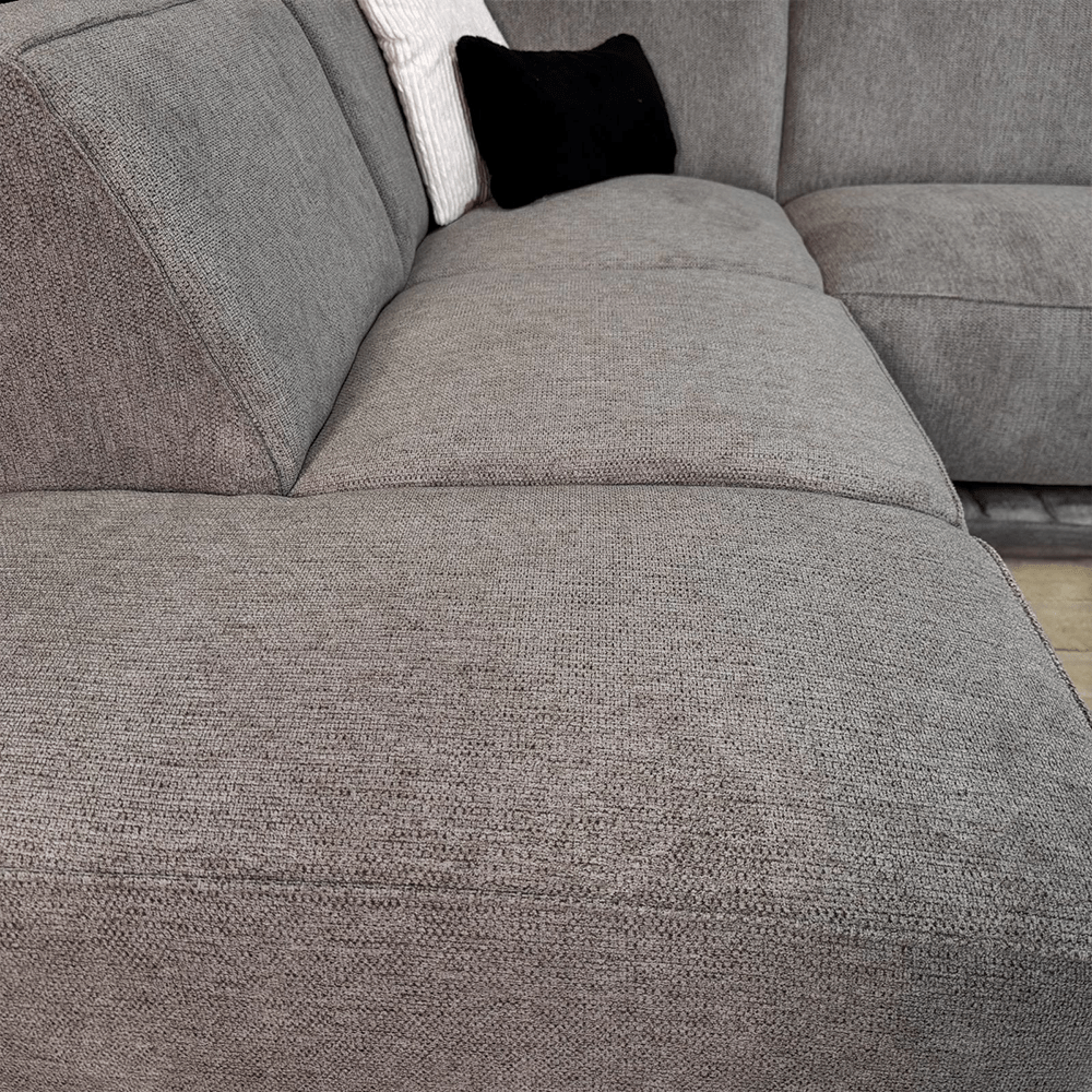 Canapé d'angle taupe en chenille rembourré Ravi – gauche