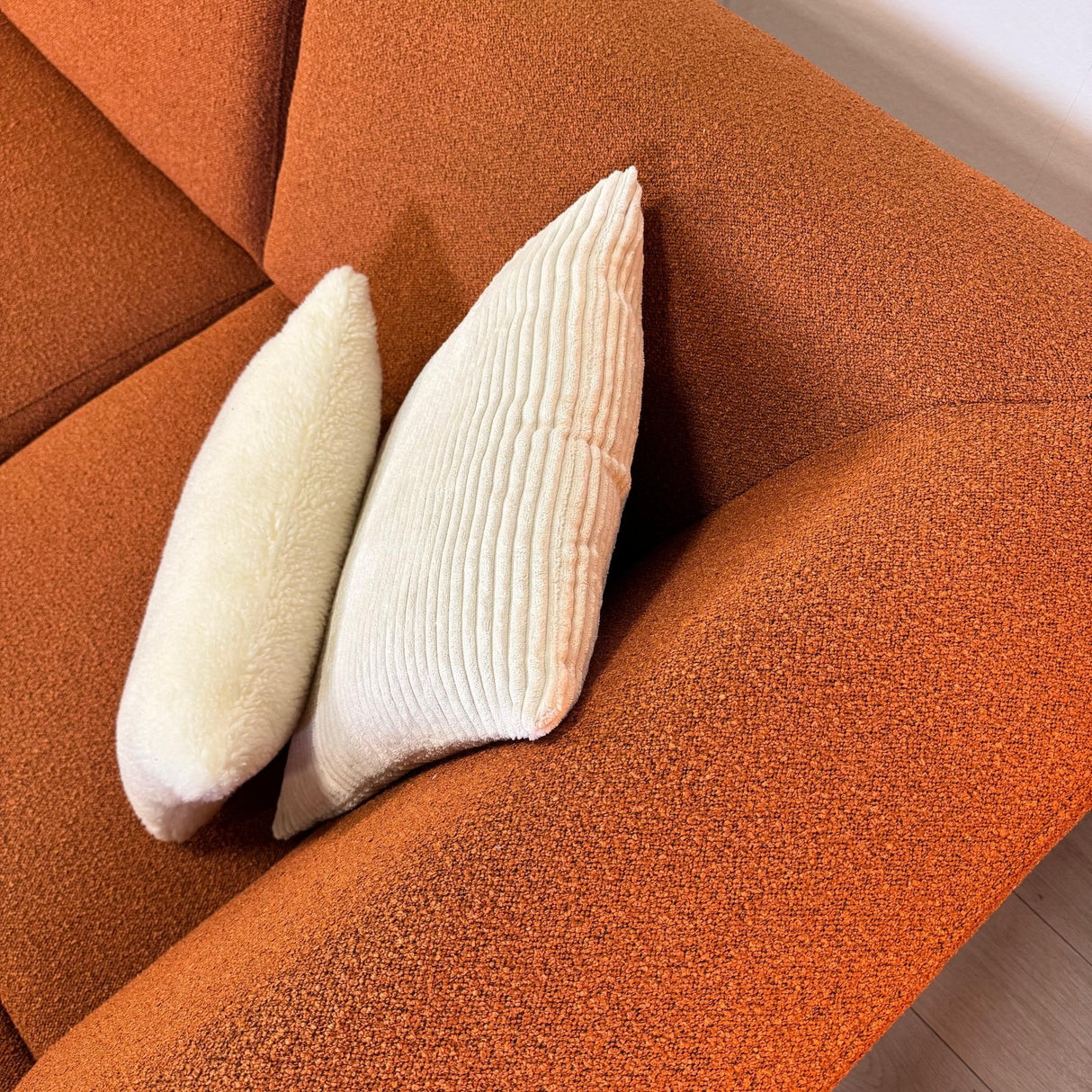 Hoekbank terracotta bouclé stof Maël - rechts