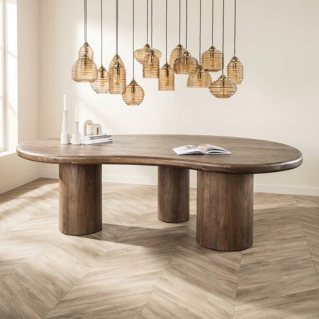 Organisch Vormige Eettafel Alo Acaciahout Bruin 240x160 cm sfeerfoto in modern interieur