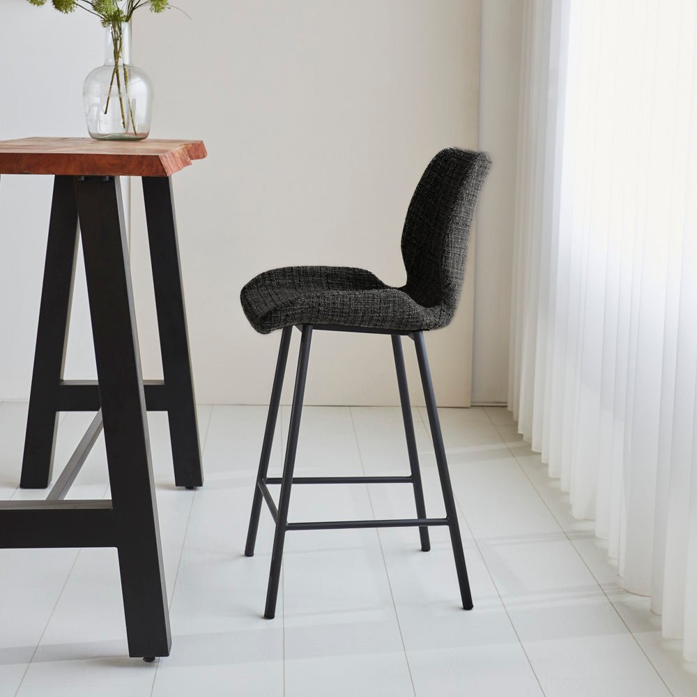Tabouret de bar Beau 67cm de hauteur d'assise en chenille noir