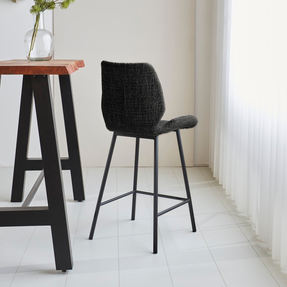 Tabouret de bar Beau 67cm de hauteur d'assise en chenille noir