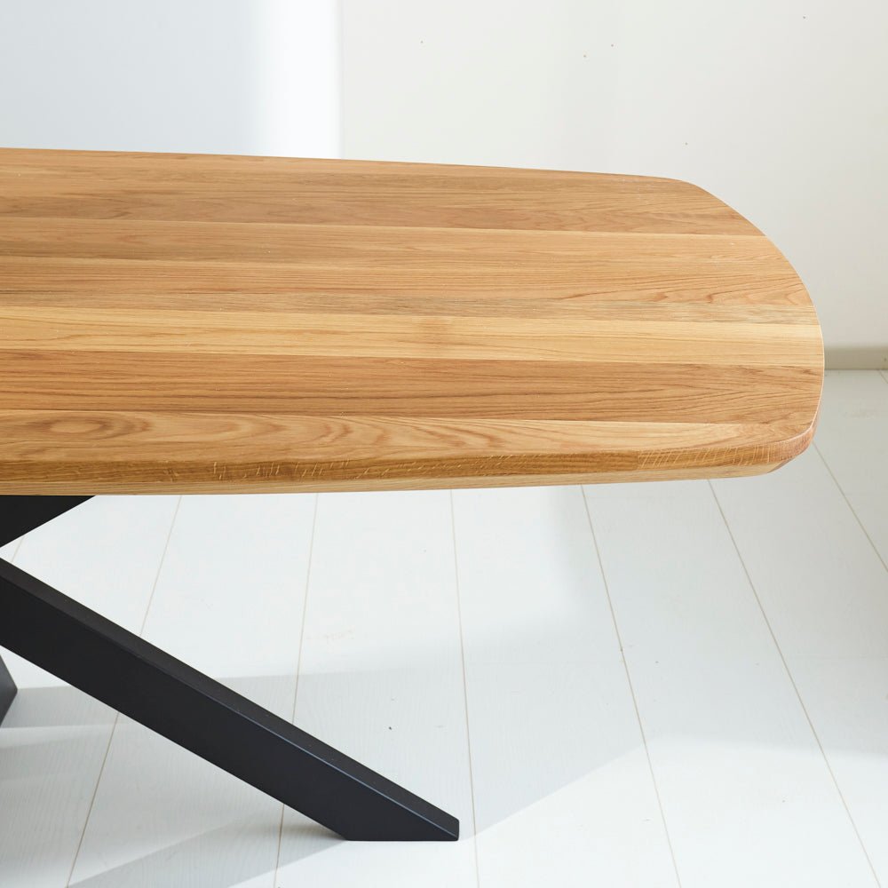 Table à manger Mikkel Chêne Danois Ovale Cadre Matrix Petit