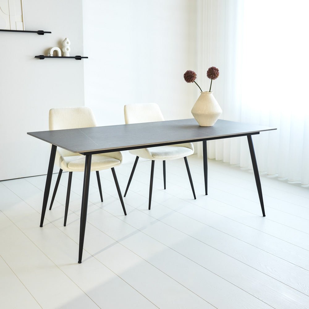 Table à manger Jules Gray Dimehouse Gris LxlxH 78x27x10 Pierre frittée Photo d'ambiance en situation
