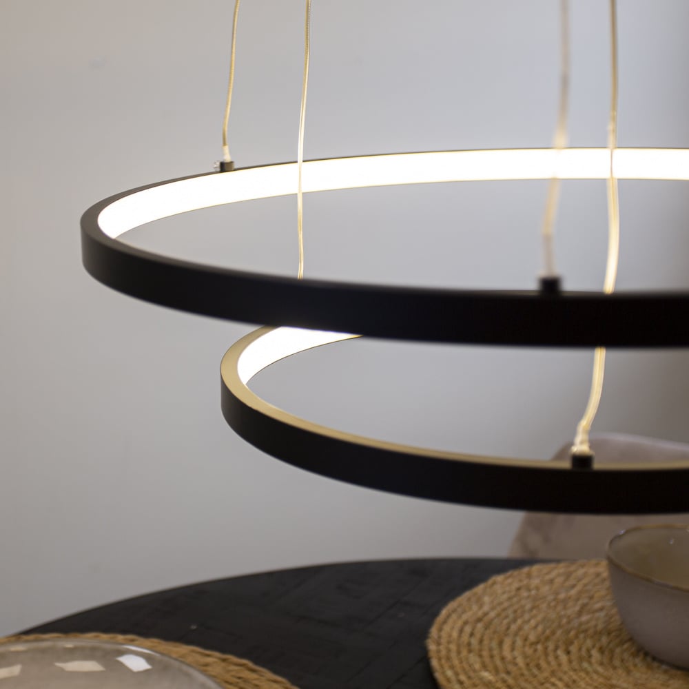Lampe suspendue Elaine Noir Dimehouse Noir LxlxH 56x56x12 Métal Détail photo d'ambiance
