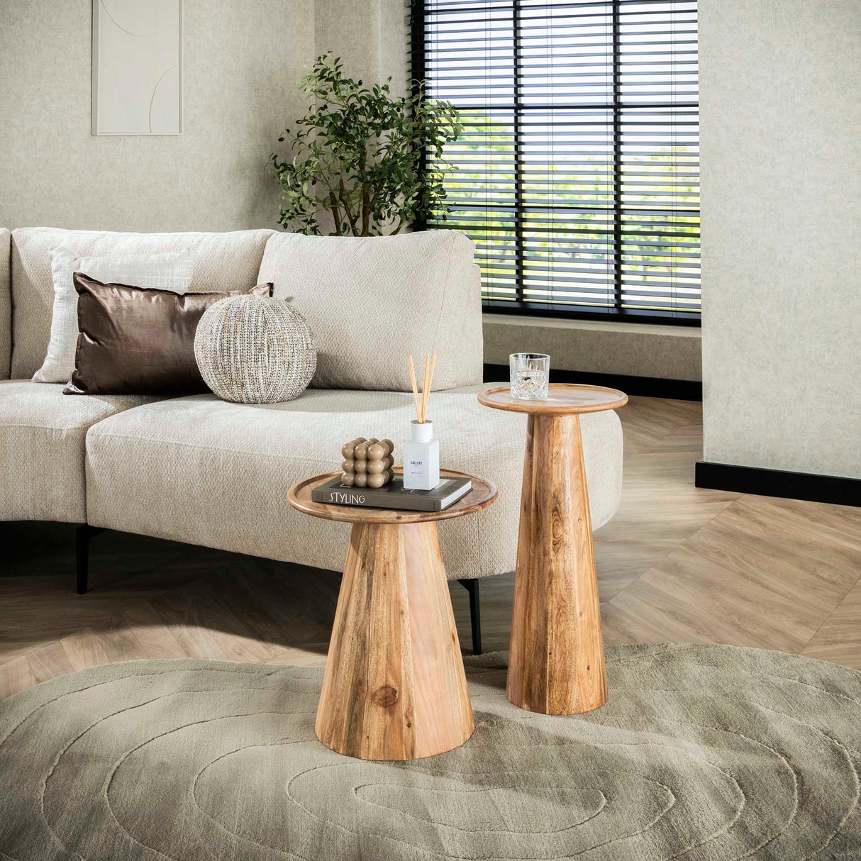 Ensemble de tables d'appoint Nova en bois d'acacia – ensemble de 2 