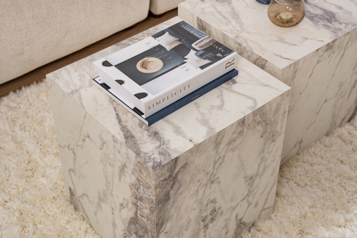 Ensemble de Tables d'Appoint Modernes de 2 Cubes Carrés Aspect Marbre - 40x40x40/45 