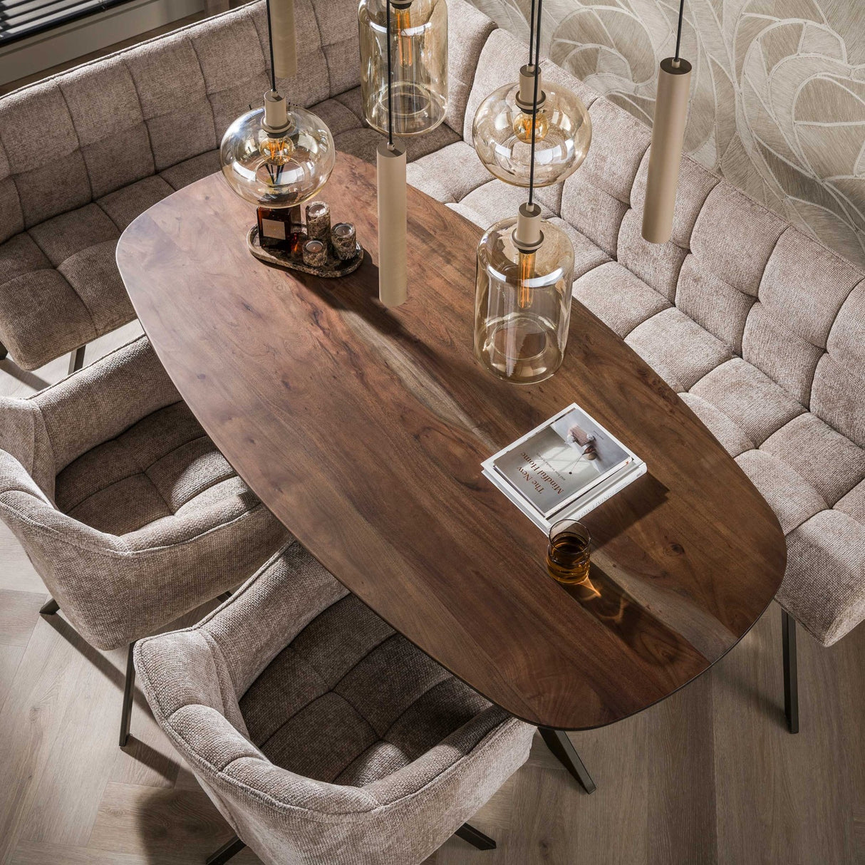 Eettafels - Deens ovale eettafel walnoot bruin massief acaciahout Tavon 180x95 cm - Dimehouse