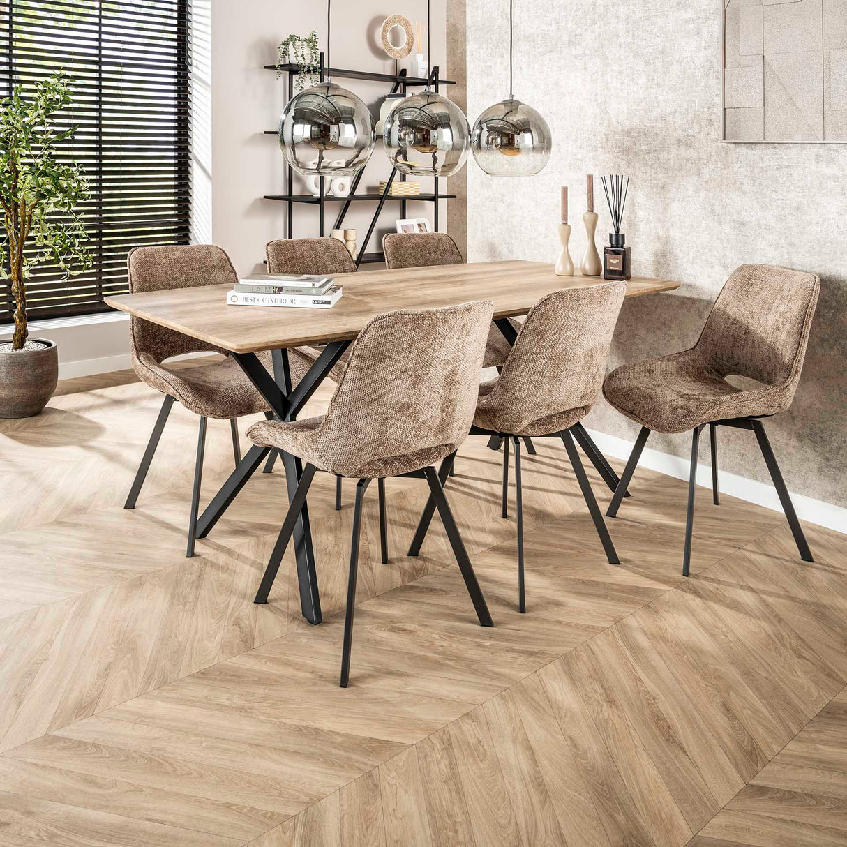 Chaise de salle à manger moderne Riviera Rich Champagne pivotante sans accoudoirs 