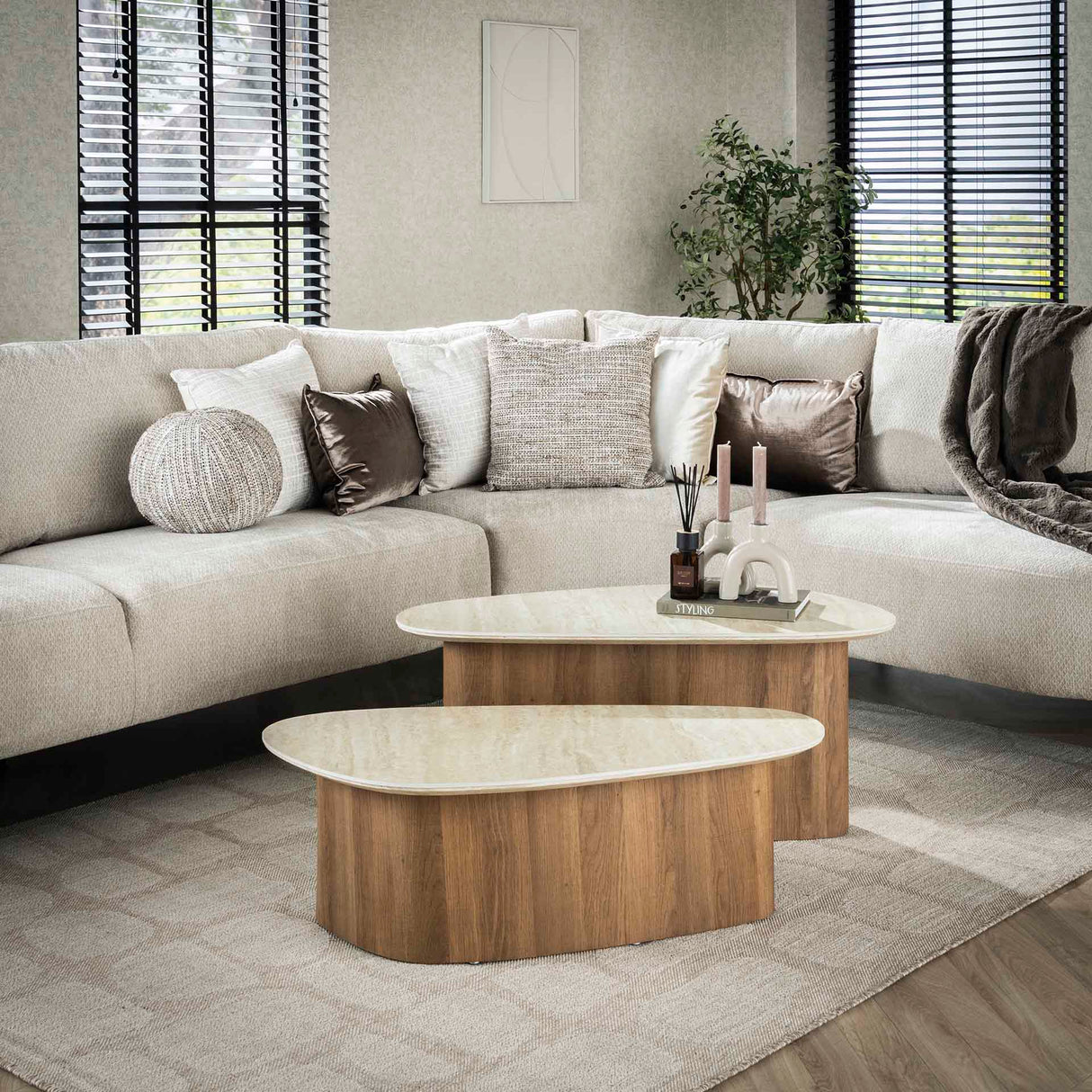 Salontafelset Trias Set van 2, Driehoekig, Travertin Look