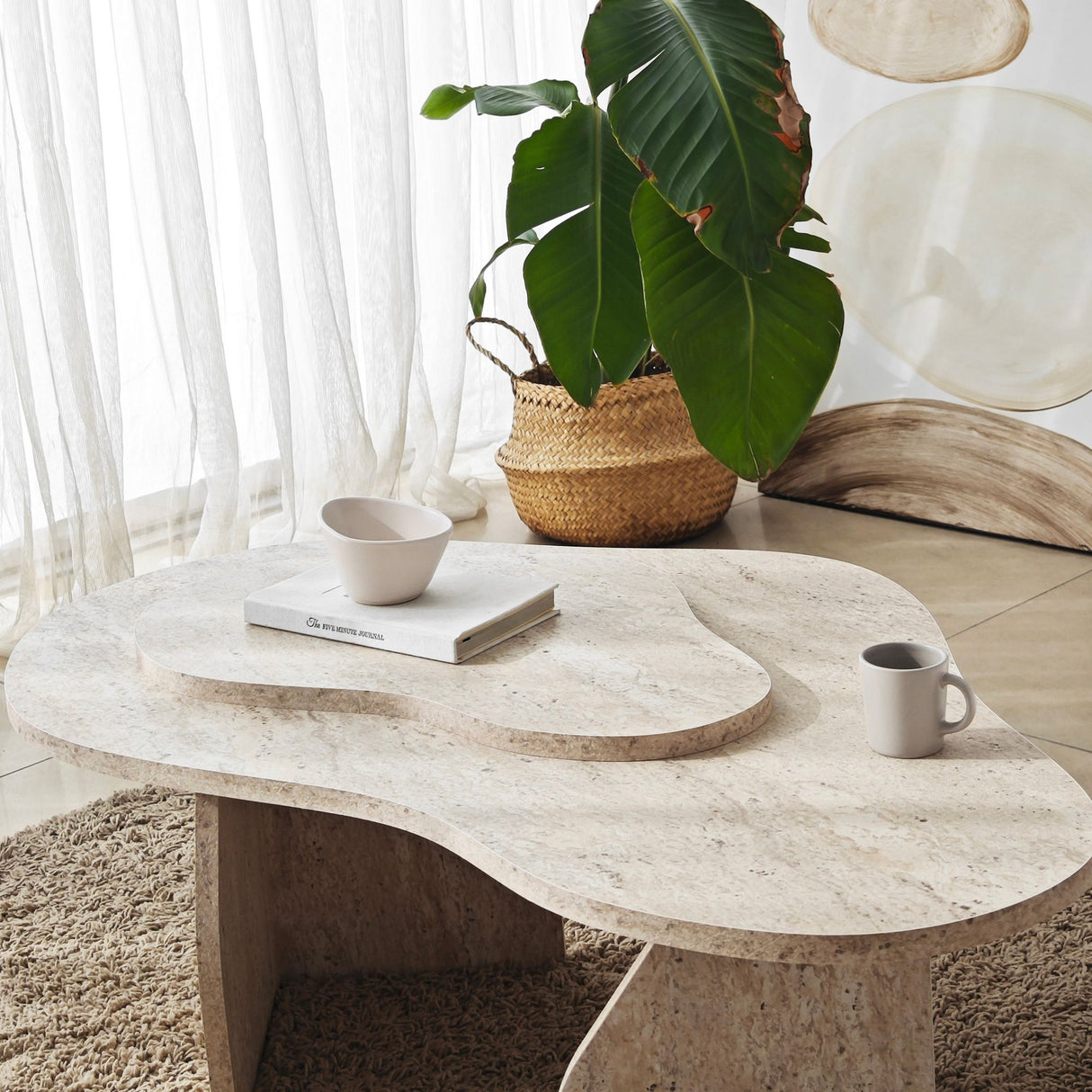 Table basse organique en travertin look marbre Melta - 105x65 cm 