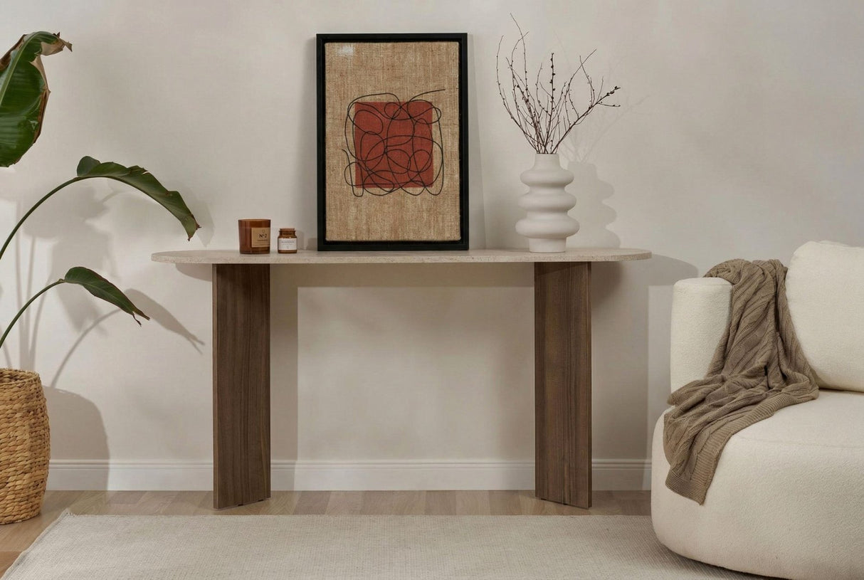 Table d'appoint ovale moderne avec plateau aspect travertin et base en mélamine noyer. Design minimaliste élégant.