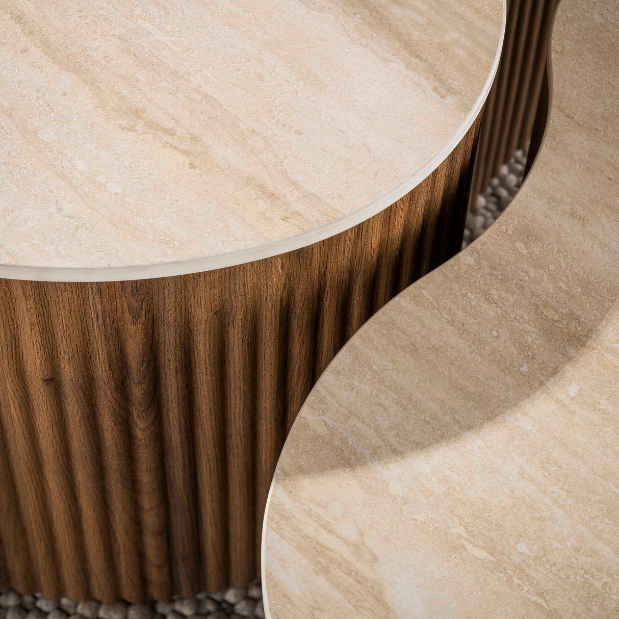 Lot de 2 tables basses bio Cruz bold - céramique travertin chêne aspect bois nervuré