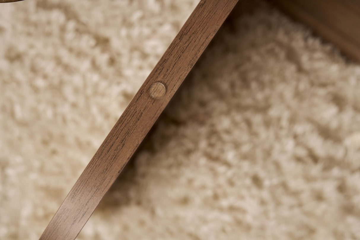 Table basse ronde en verre Aris - Piètement en mélamine noyer 