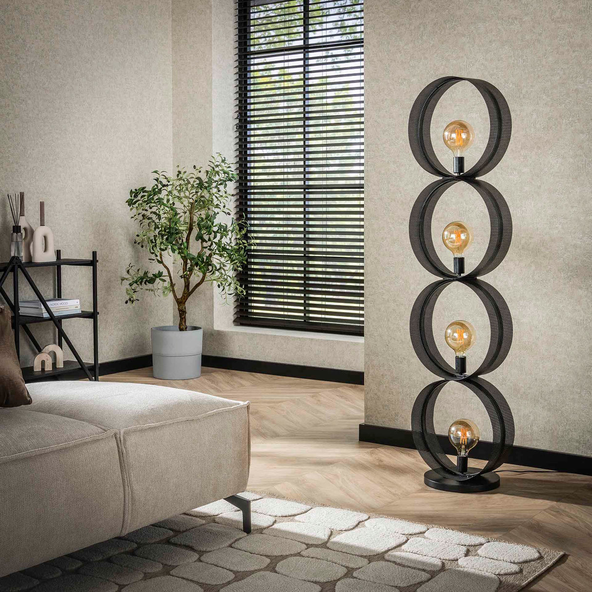 Lampadaire Fons 4 lumières anneaux métal noir 