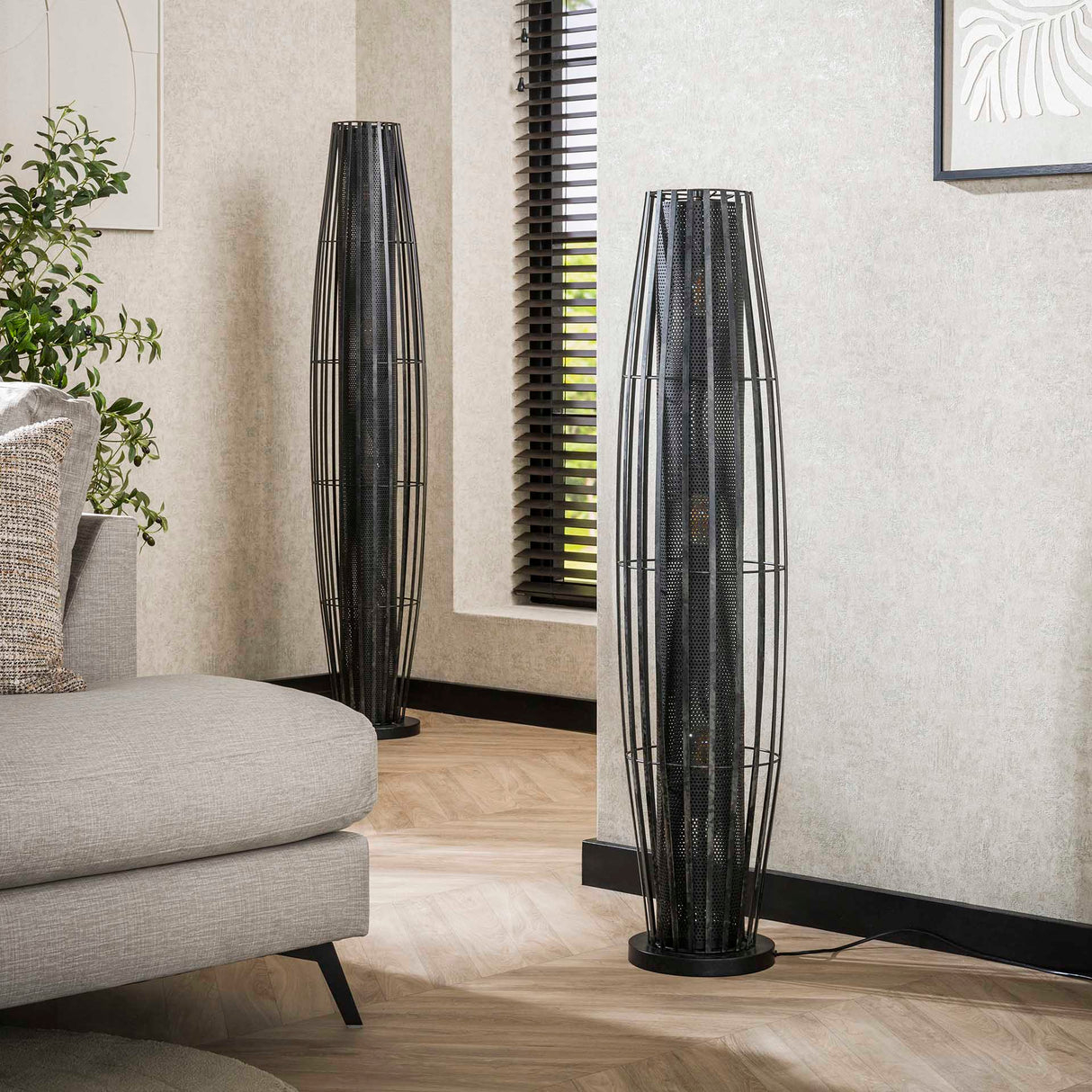 Lampadaire Liora 4 lumières cylindre maille noir 150 cm 