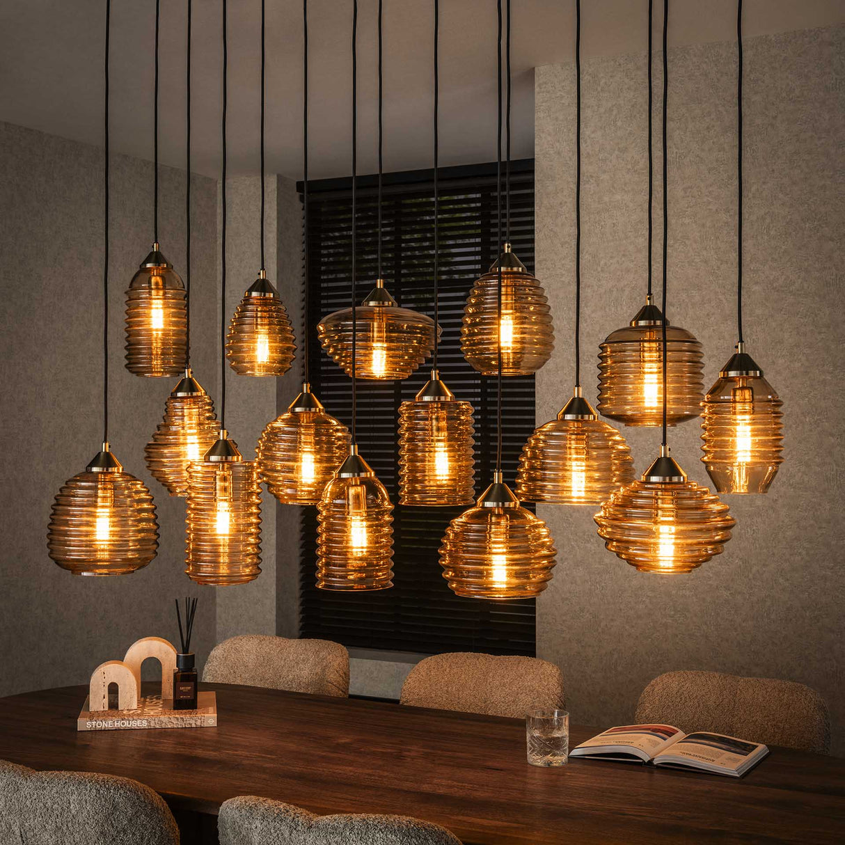 Hanglamp Mali 15-lichts geribbeld glas amberkleurig