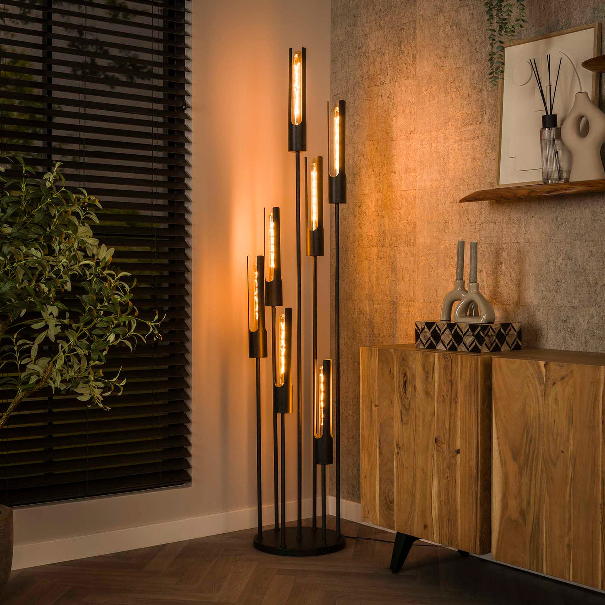Lampadaire Judy 7 lumières en cascade noir 