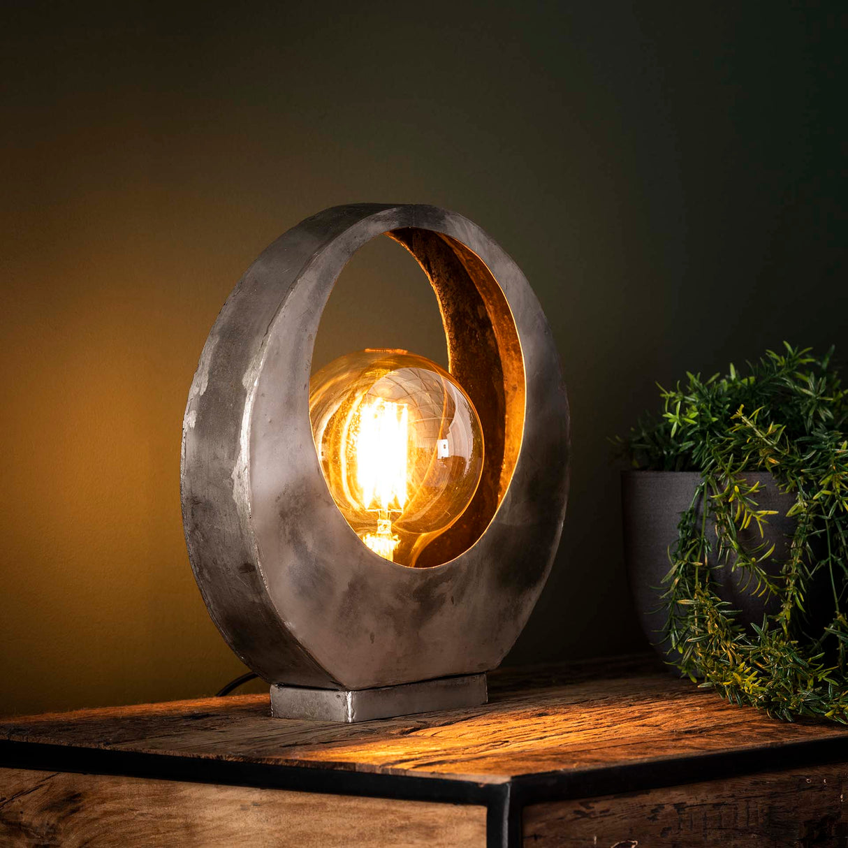 Lampe de table industrielle Mia Métal Ronde 
