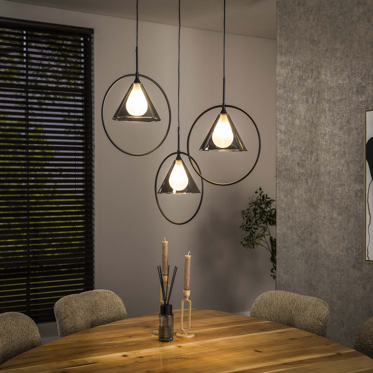 Suspension Niaz 3 lumières abat-jour conique en verre fumé gris 
