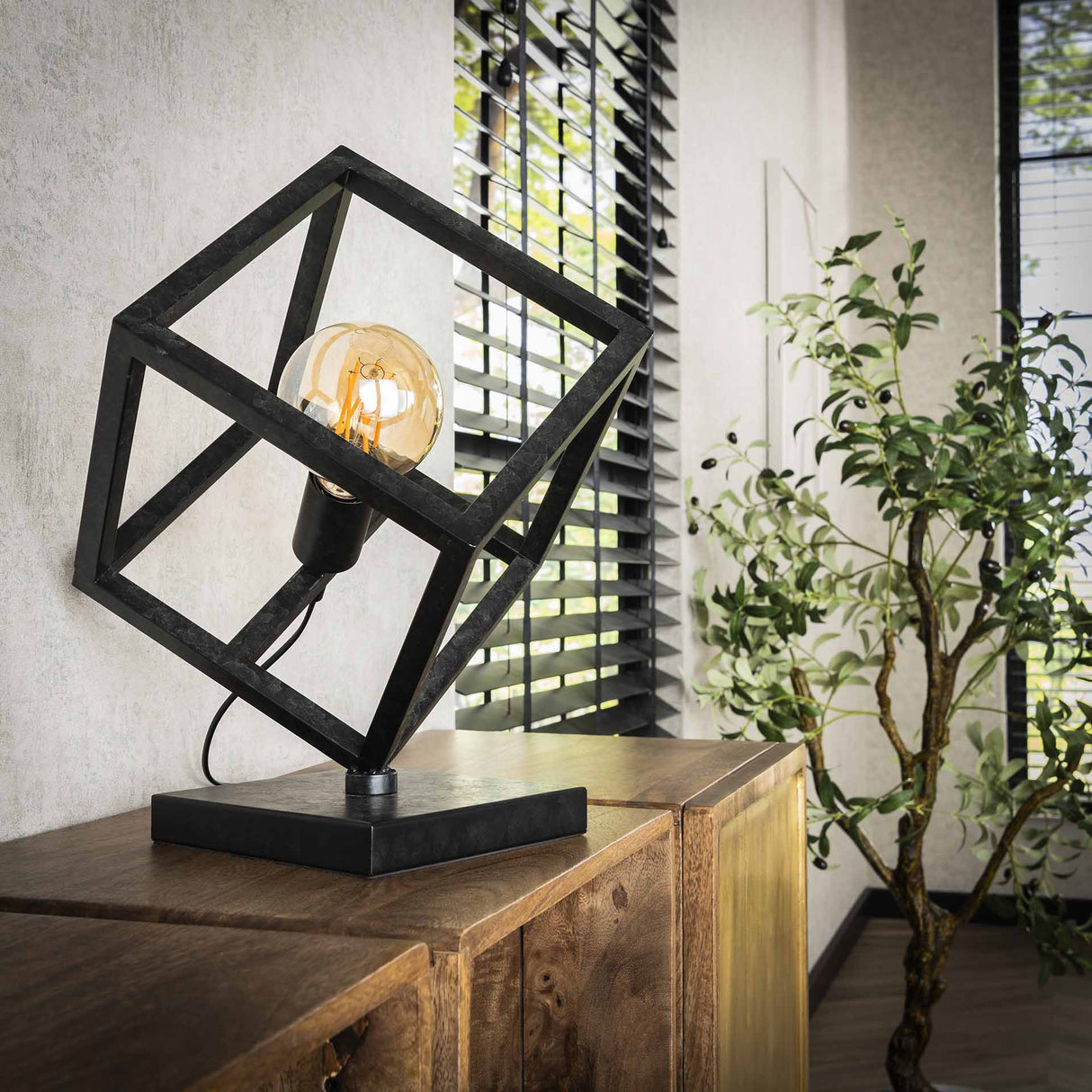 Lampe de table Drew cube noir 