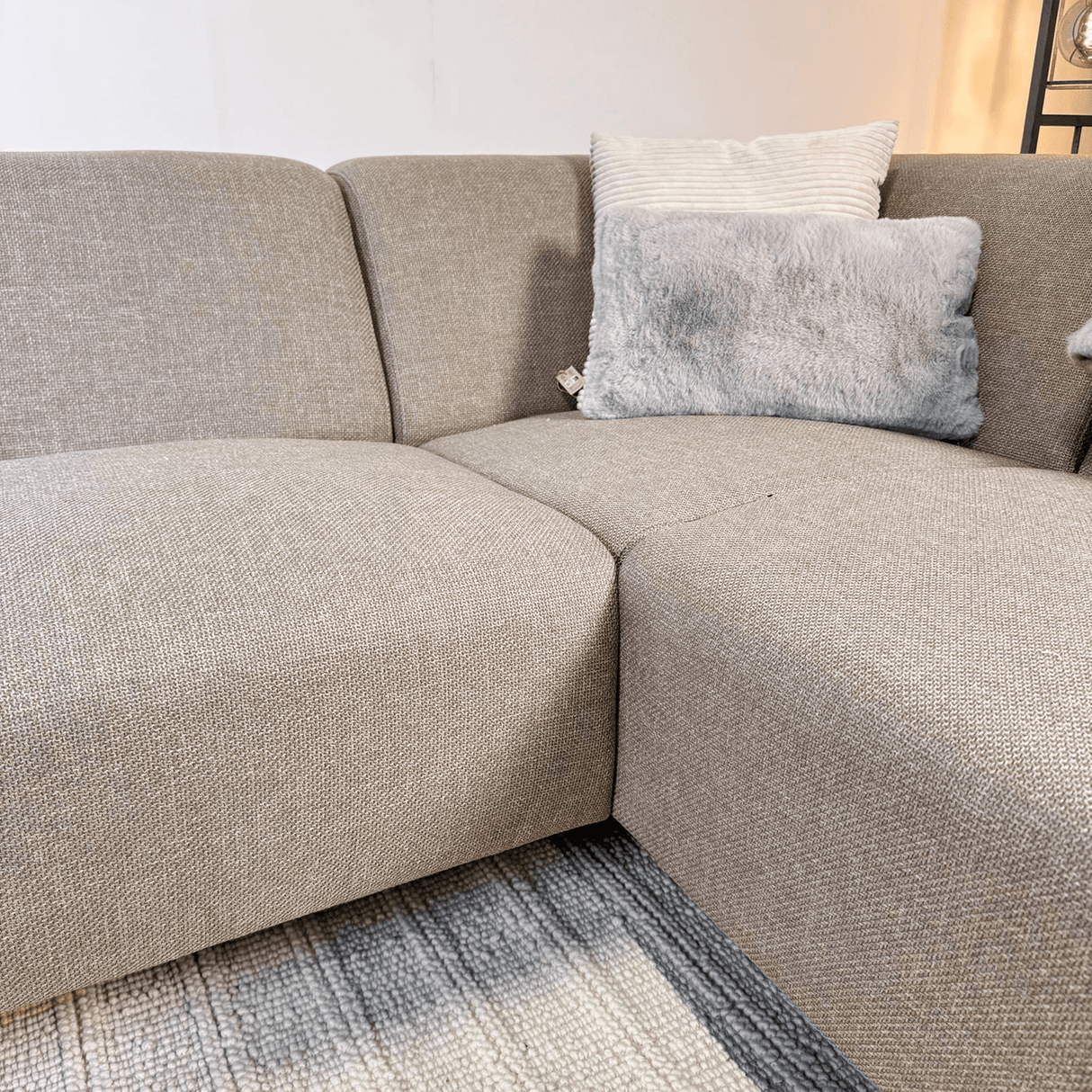 Canapé d'angle Moby Beige avec salon compact et tissu recyclé - Droit 