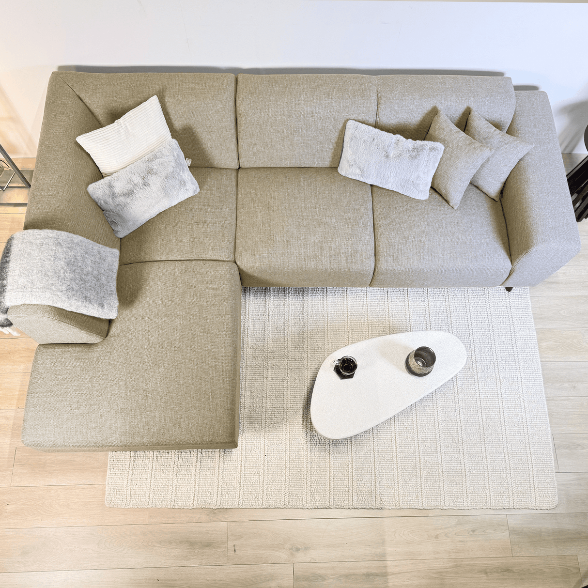 Canapé d'angle Moby Beige avec salon compact et tissu recyclé - Gauche 