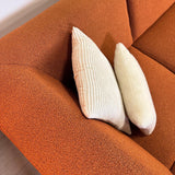 Hoekbank Maël bouclé stof in terracotta kleur - links