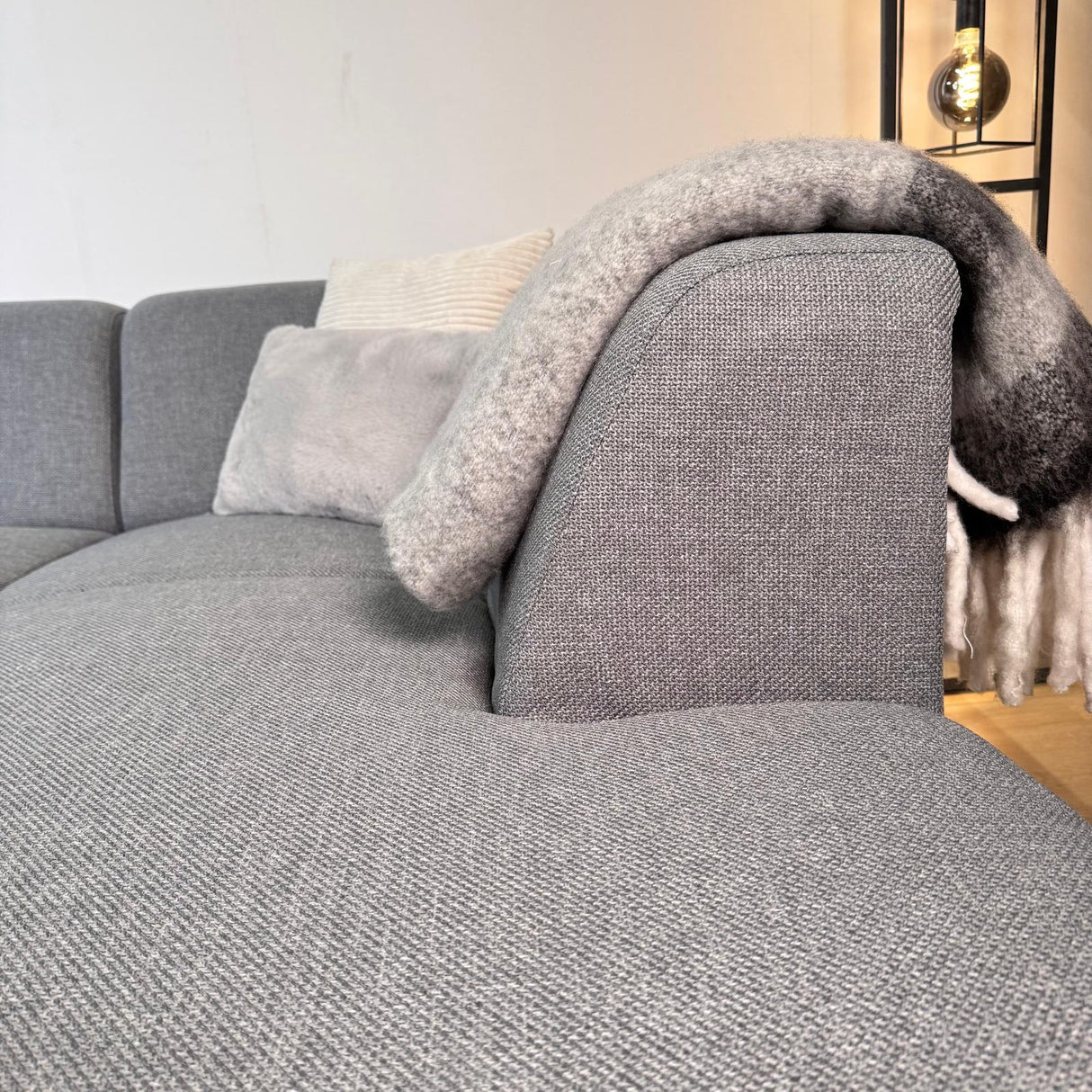 Canapé d'angle Moby bleu gris avec salon compact et tissu recyclé - Droit 