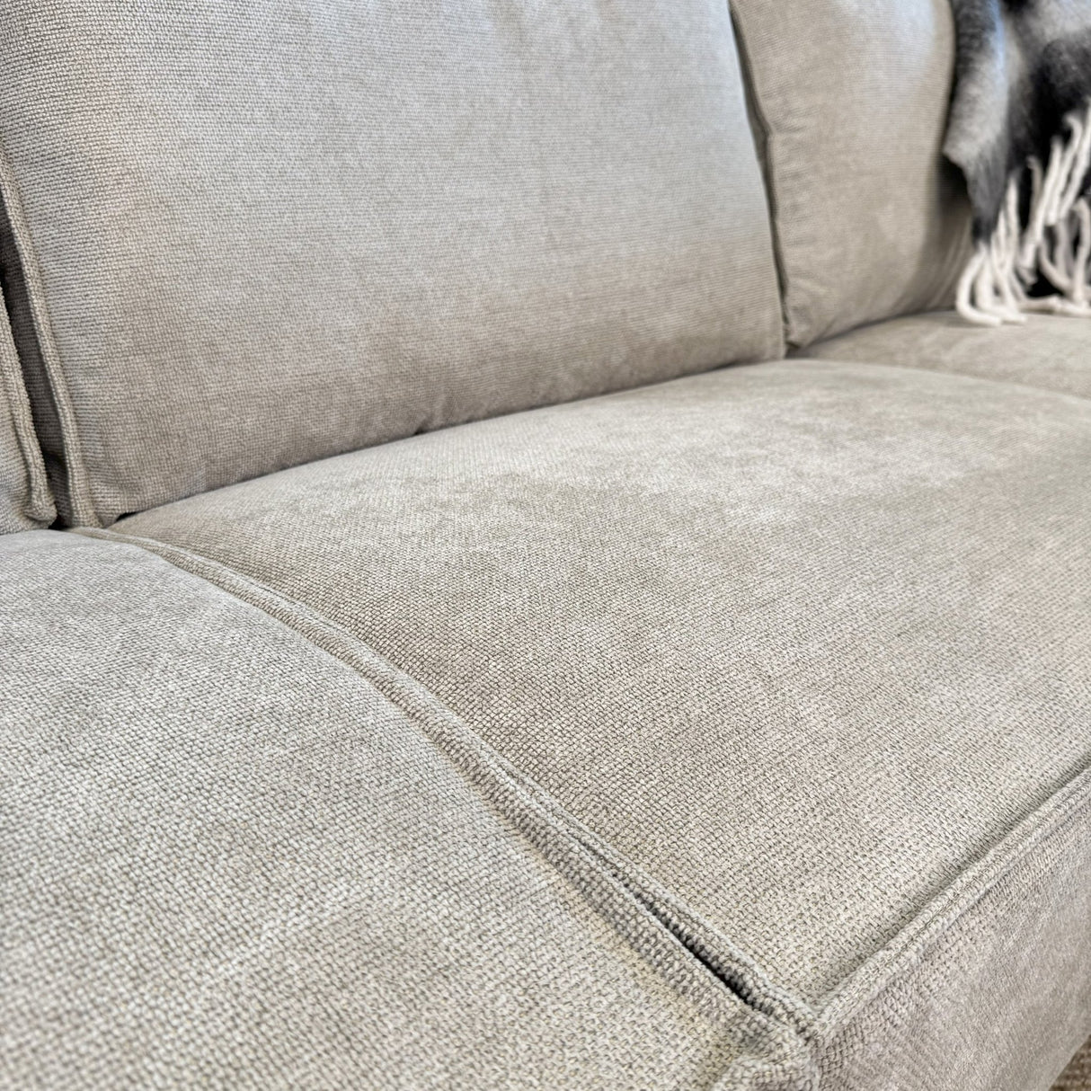 Hoekbank Yara met chaise longue rechts chenille beige