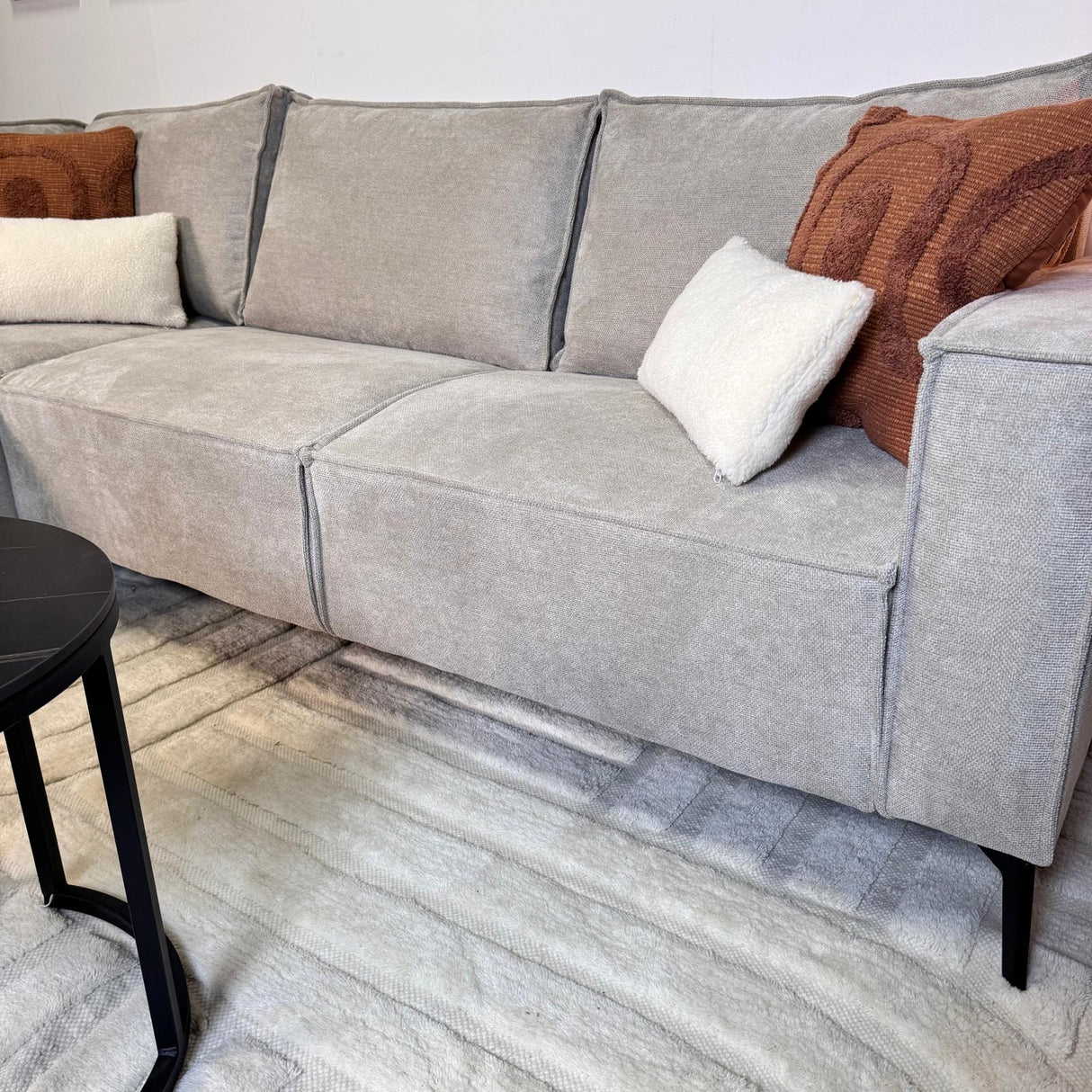 Canapé d'angle Yara avec méridienne en chenille beige - gauche 